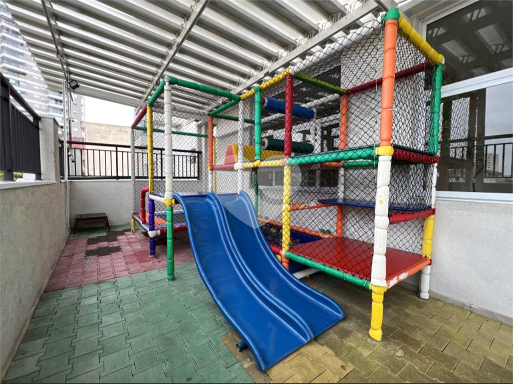 APARTAMENTO em SANTANA