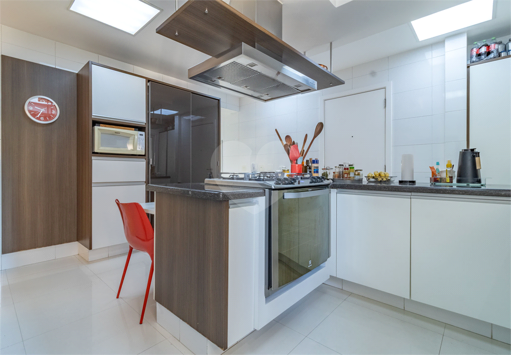 Apartamento com 4 suítes à venda em Perdizes