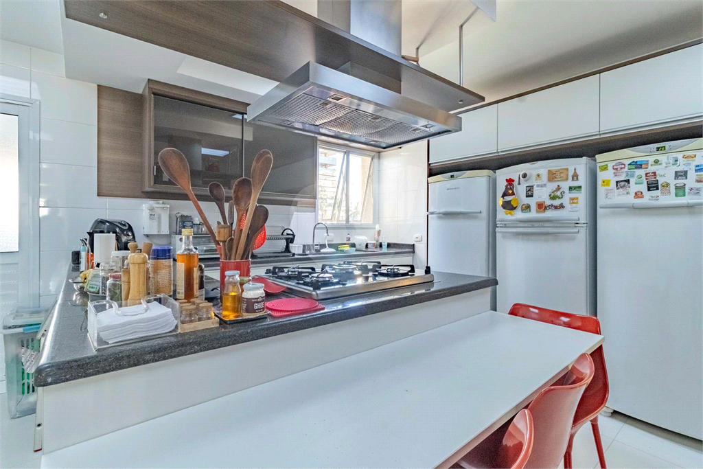 Apartamento com 4 suítes à venda em Perdizes