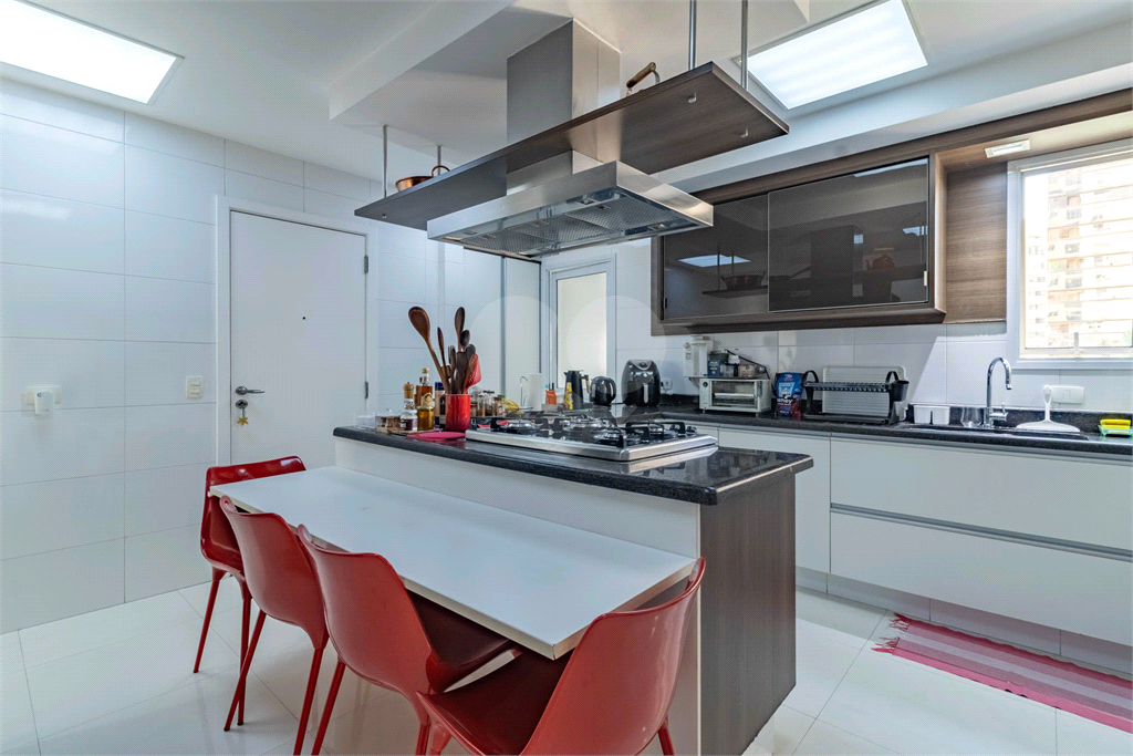 Apartamento com 4 suítes à venda em Perdizes