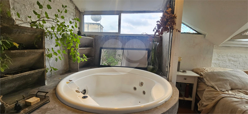 Apartamento duplex à venda na Santa Cecília 80 m²