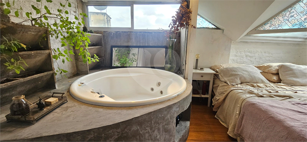 Apartamento duplex à venda na Santa Cecília 80 m²