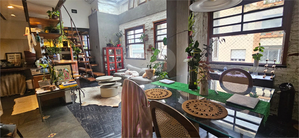 Apartamento duplex à venda na Santa Cecília 80 m²