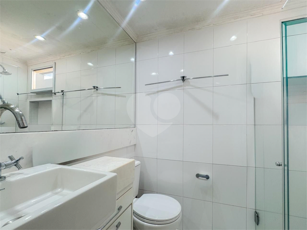 Apartamento à  enda no Jd. Anália Franco