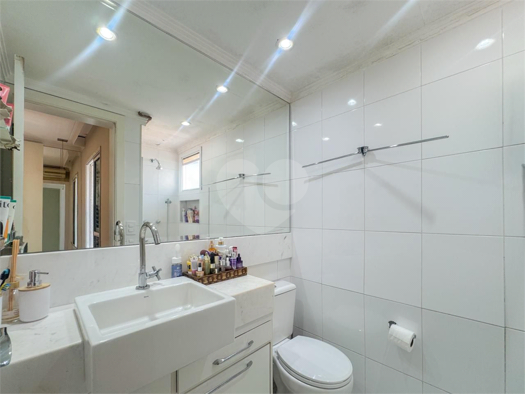 Apartamento à  enda no Jd. Anália Franco