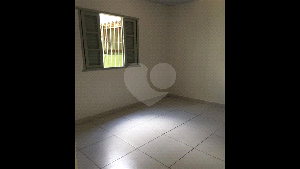 Casa terrea no Tremembe, com 250 m2,, proximo,  ao Supermercados Ourinhos.