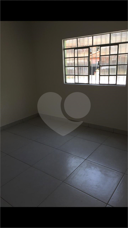 Casa terrea no Tremembe, com 250 m2,, proximo,  ao Supermercados Ourinhos.