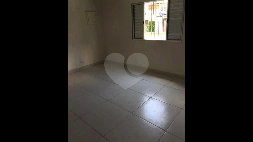 Casa terrea no Tremembe, com 250 m2,, proximo,  ao Supermercados Ourinhos.