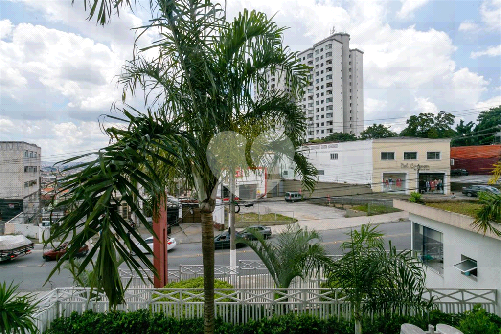 APARTAMENTO em CASA VERDE