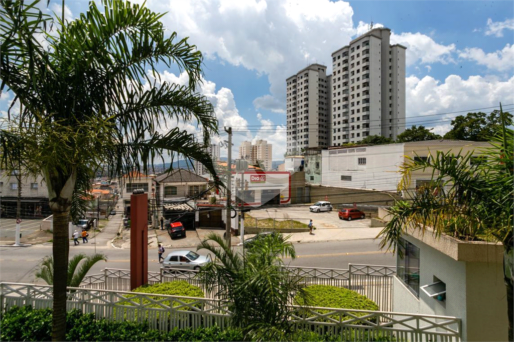 APARTAMENTO em CASA VERDE