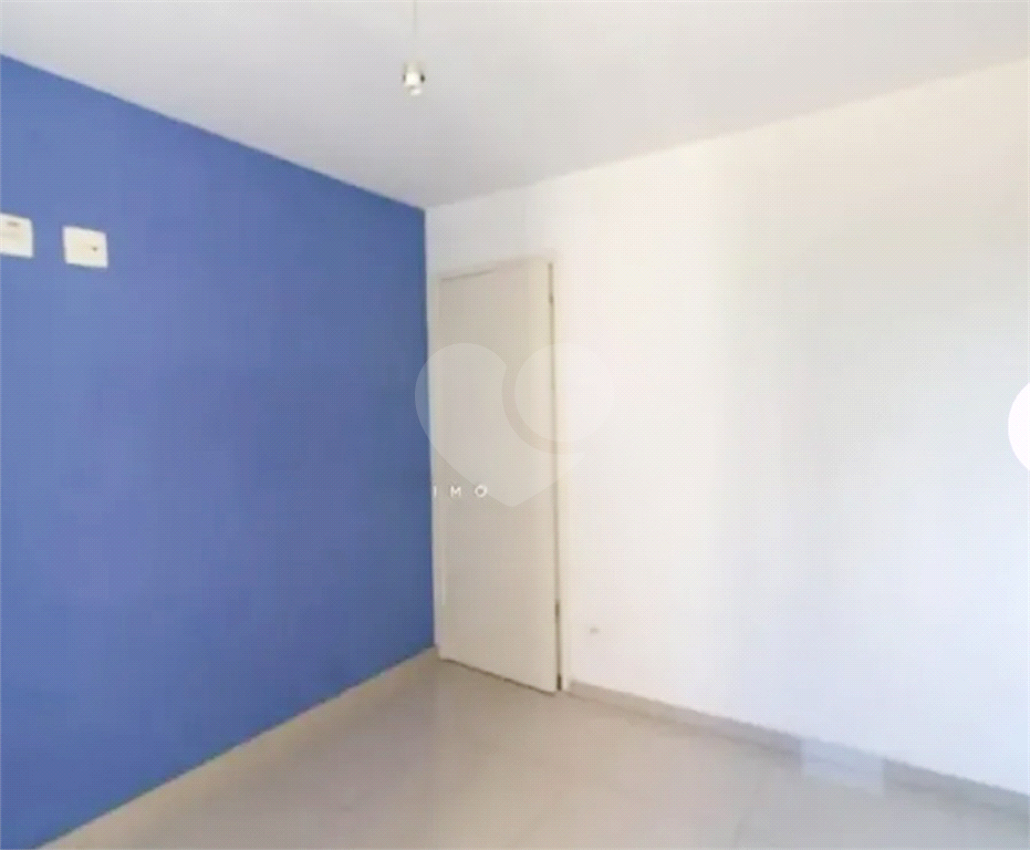 APARTAMENTO em CASA VERDE