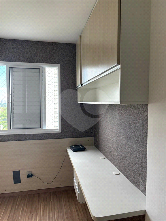 Apartamento à venda com varanda e churrasqueira no Jaguaré