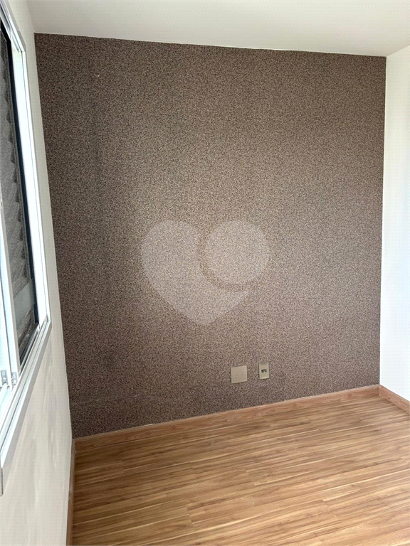 Apartamento à venda com varanda e churrasqueira no Jaguaré