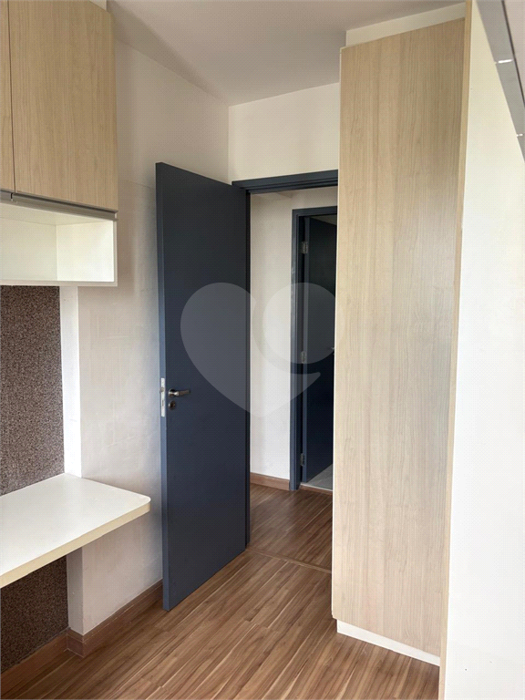 Apartamento à venda com varanda e churrasqueira no Jaguaré