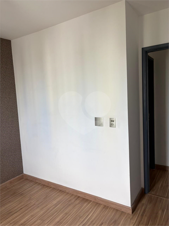 Apartamento à venda com varanda e churrasqueira no Jaguaré