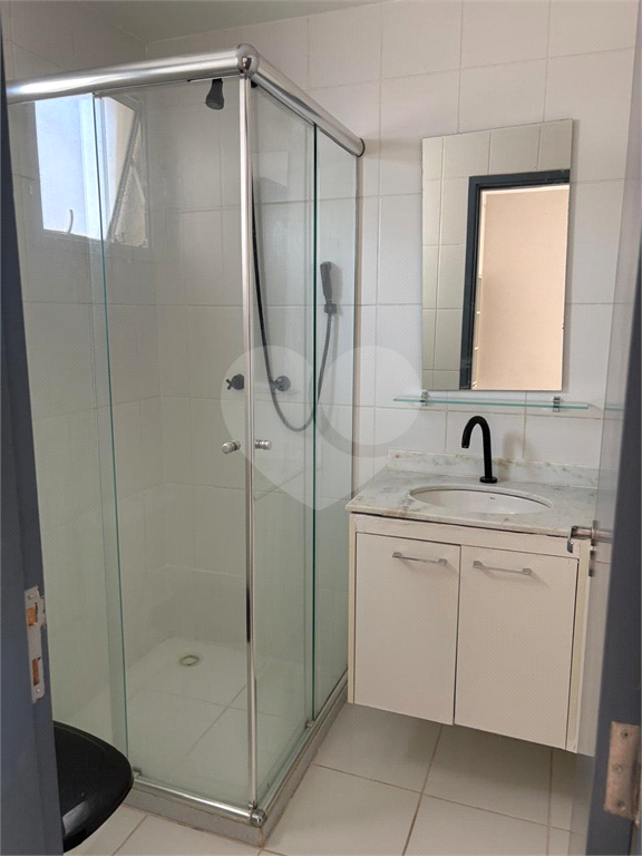 Apartamento à venda com varanda e churrasqueira no Jaguaré