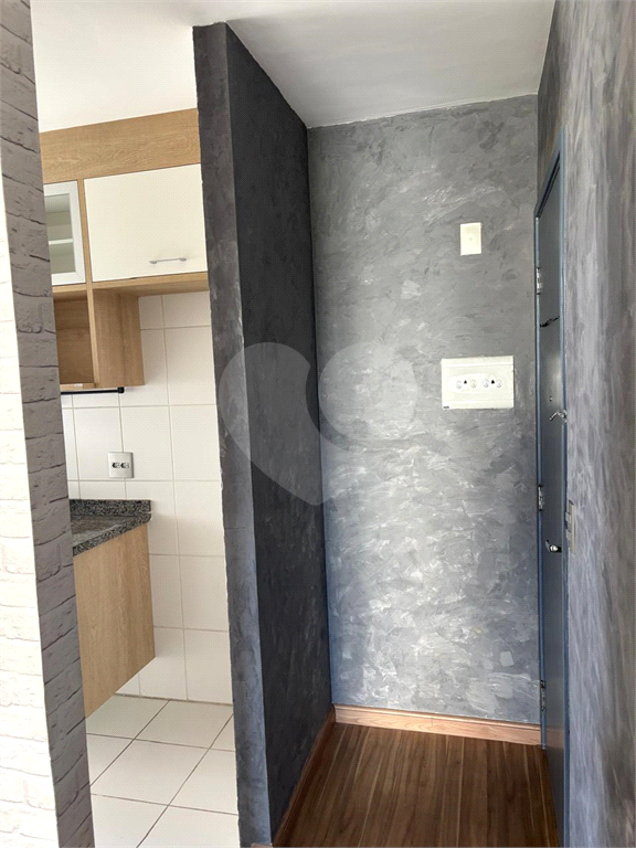 Apartamento à venda com varanda e churrasqueira no Jaguaré