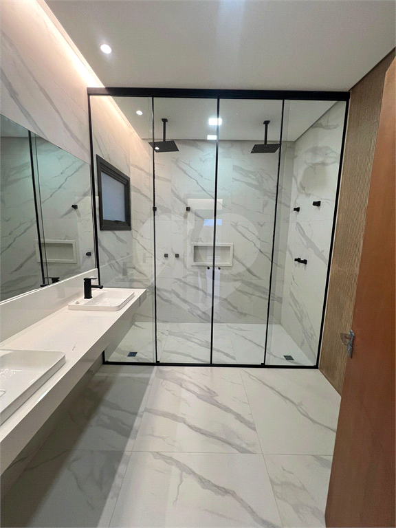 Casa em condomínio no Tremembé com 250 m² | 4 suítes | Piscina | 4 vagas | Alto padrão