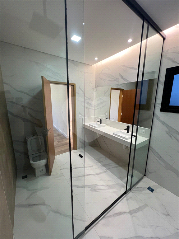 Casa em condomínio no Tremembé com 250 m² | 4 suítes | Piscina | 4 vagas | Alto padrão