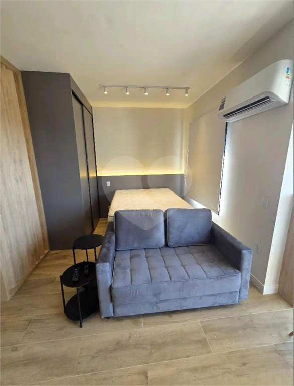 Apartamento Studio à venda no Condomínio Wire Capote Valente em Pinheiros, a 700m do Metrô Sumaré