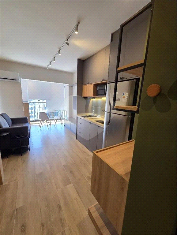 Apartamento Studio à venda no Condomínio Wire Capote Valente em Pinheiros, a 700m do Metrô Sumaré