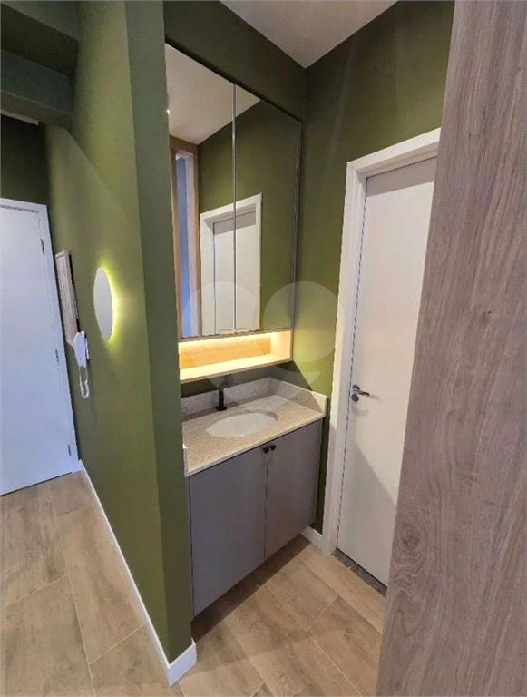 Apartamento Studio à venda no Condomínio Wire Capote Valente em Pinheiros, a 700m do Metrô Sumaré