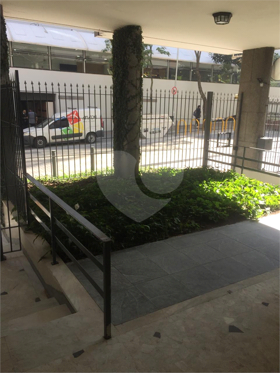 APARTAMENTO 2 QUARTOS 1 VAGA  LOCAÇÃO NO PARAÍSO ALUGAR