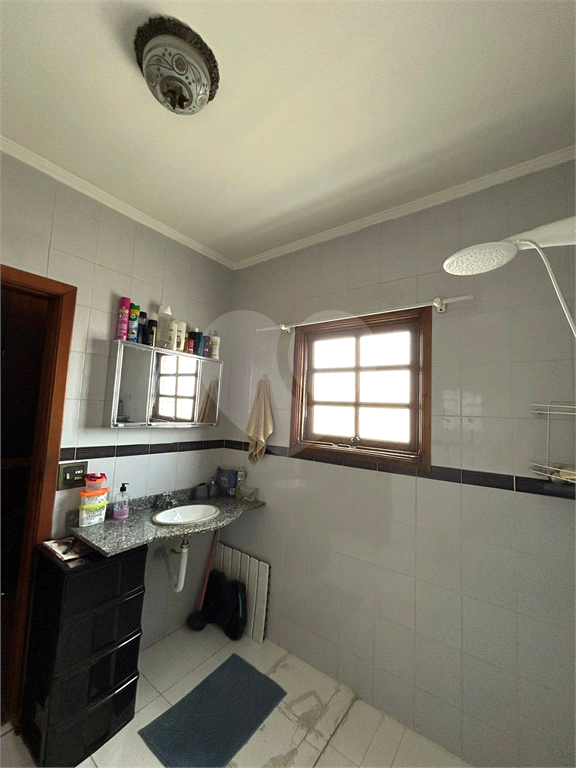 Oportunidade! Sobrado Mobiliado, Espaçoso e Pronto para Entrar e Morar 3 DORMITÓRIOS E 5 VAGAS