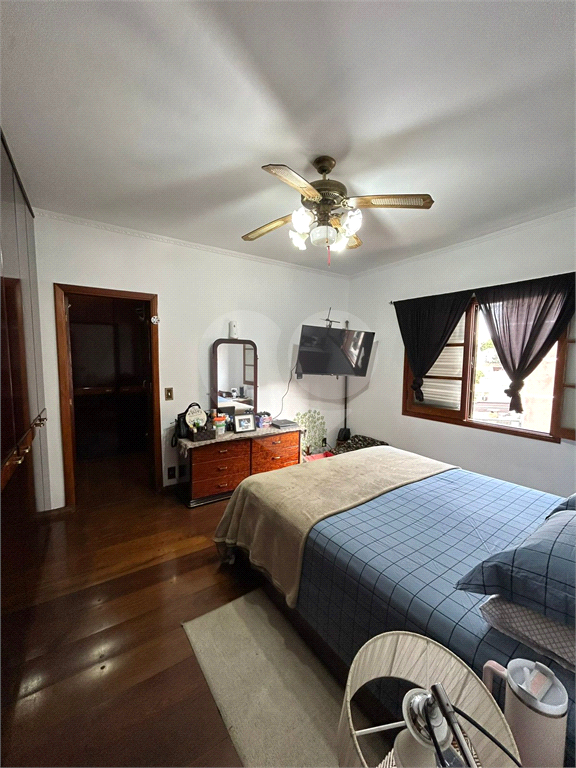 Oportunidade! Sobrado Mobiliado, Espaçoso e Pronto para Entrar e Morar 3 DORMITÓRIOS E 5 VAGAS