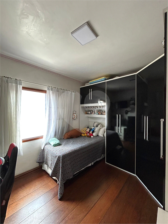 Oportunidade! Sobrado Mobiliado, Espaçoso e Pronto para Entrar e Morar 3 DORMITÓRIOS E 5 VAGAS