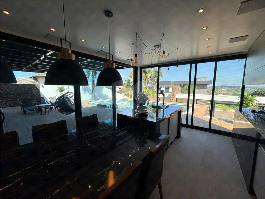 Casa de Alto Padrão à Venda no Condomínio Shambala III em Atibaia – 4 Suítes, Porteira Fechada e Lazer Completo