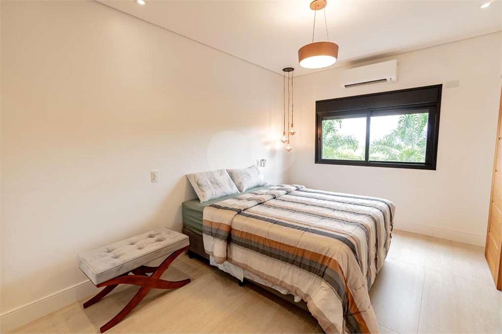 Casa de Alto Padrão à Venda no Condomínio Shambala III em Atibaia – 4 Suítes, Porteira Fechada e Lazer Completo