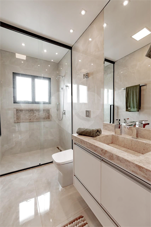 Casa de Alto Padrão à Venda no Condomínio Shambala III em Atibaia – 4 Suítes, Porteira Fechada e Lazer Completo