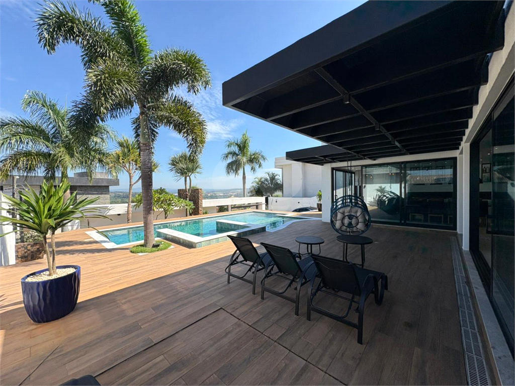 Casa de Alto Padrão à Venda no Condomínio Shambala III em Atibaia – 4 Suítes, Porteira Fechada e Lazer Completo