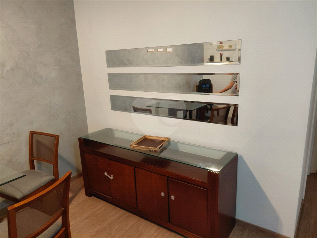 Apartamento à Venda 76m² - 2 Dormitórios - 1 Vaga - Porteira Fechada - Alphaville - SP