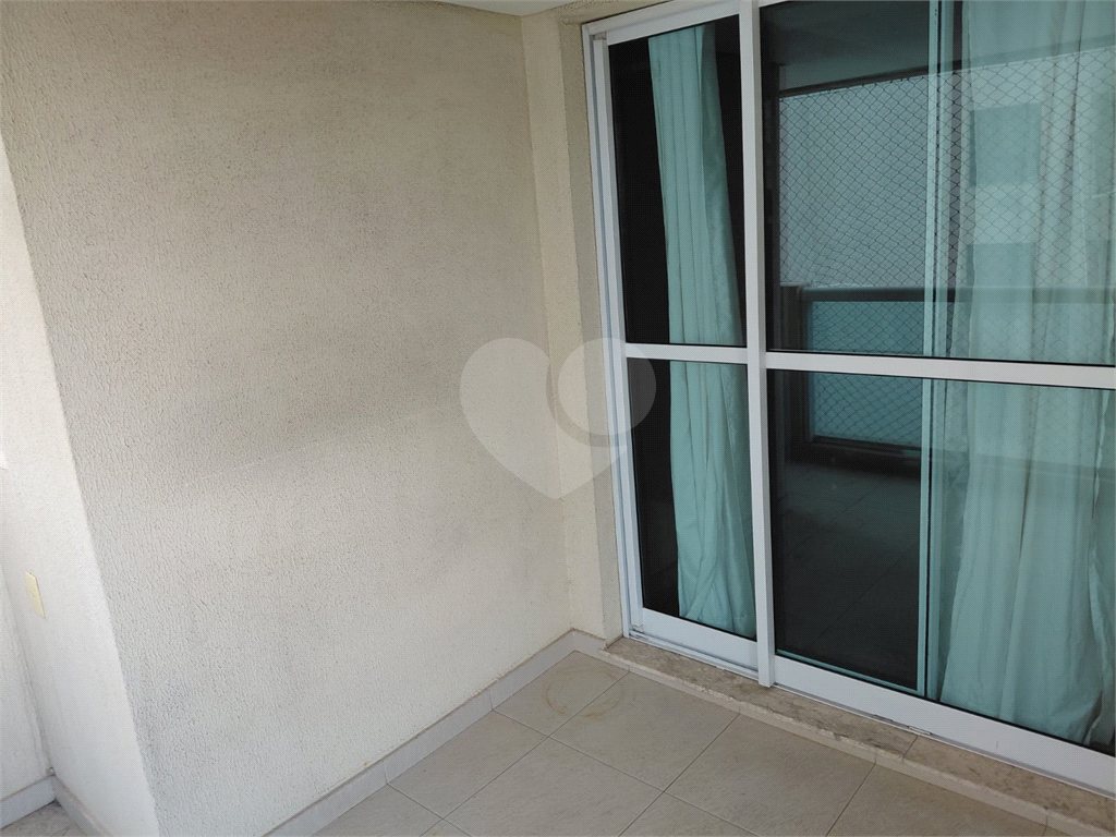 Apartamento à Venda 76m² - 2 Dormitórios - 1 Vaga - Porteira Fechada - Alphaville - SP
