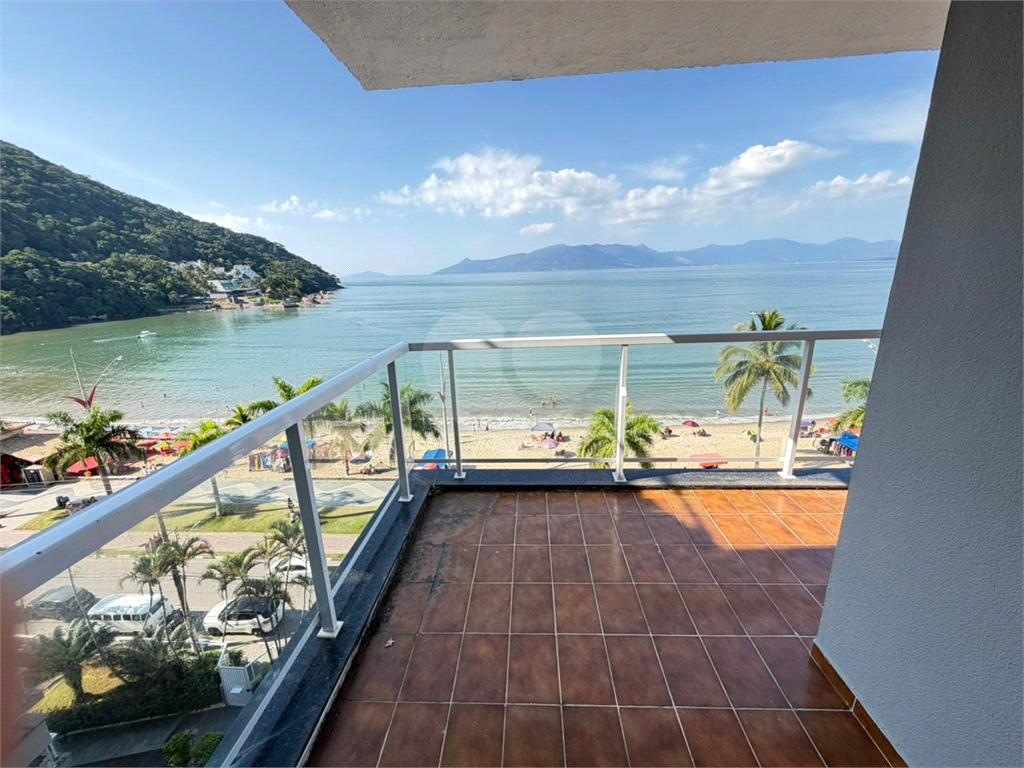 Cobertura exclusiva com vista para o mar na Martim de Sá – Caraguatatuba
