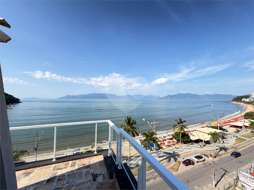 Cobertura exclusiva com vista para o mar na Martim de Sá – Caraguatatuba