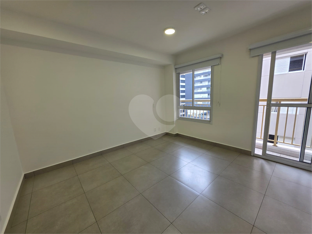 APARTAMENTO em PINHEIROS