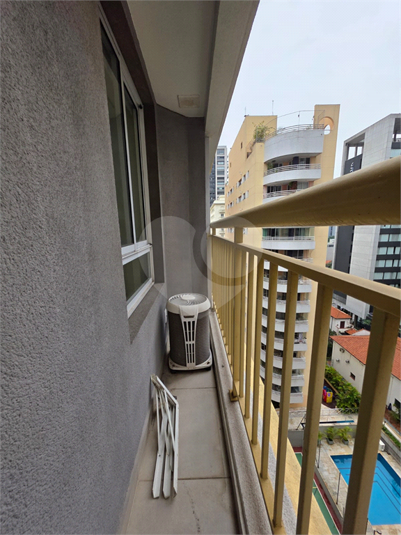 APARTAMENTO em PINHEIROS