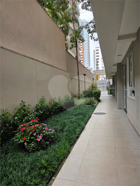 APARTAMENTO em PINHEIROS