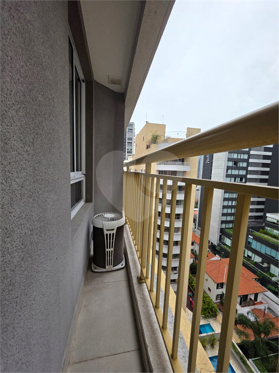 APARTAMENTO em PINHEIROS