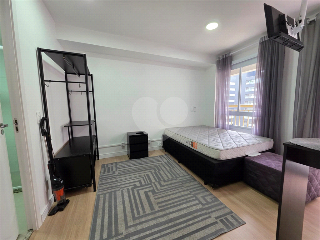 APARTAMENTO em PINHEIROS