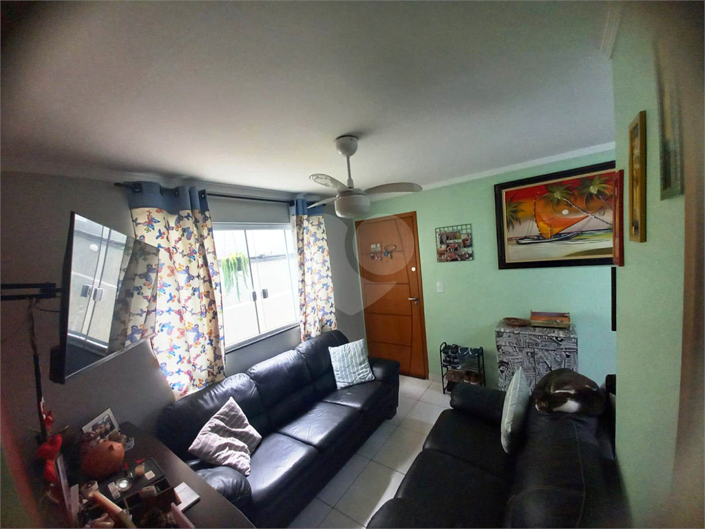 Apartamento térreo em Condomínio Fechado – Próximo ao Metrô Parada Inglesa | 2 Dormitórios | Quintal | 1 Vaga