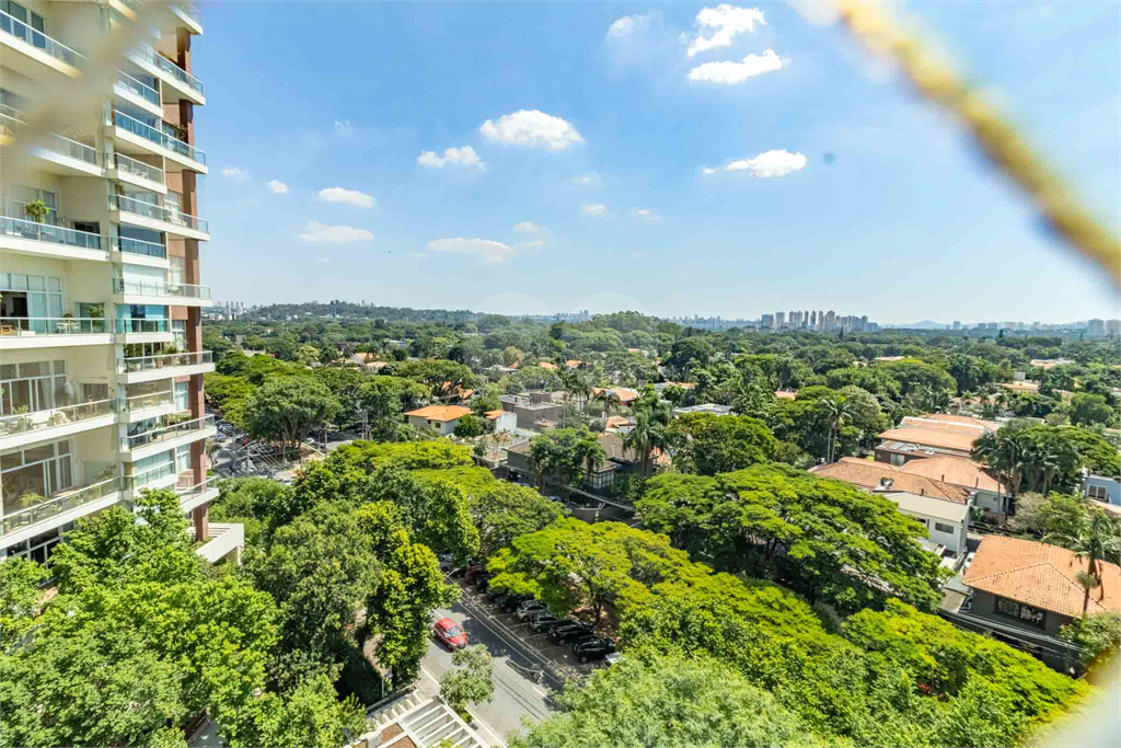 Ícone de Elegância no Alto de Pinheiros