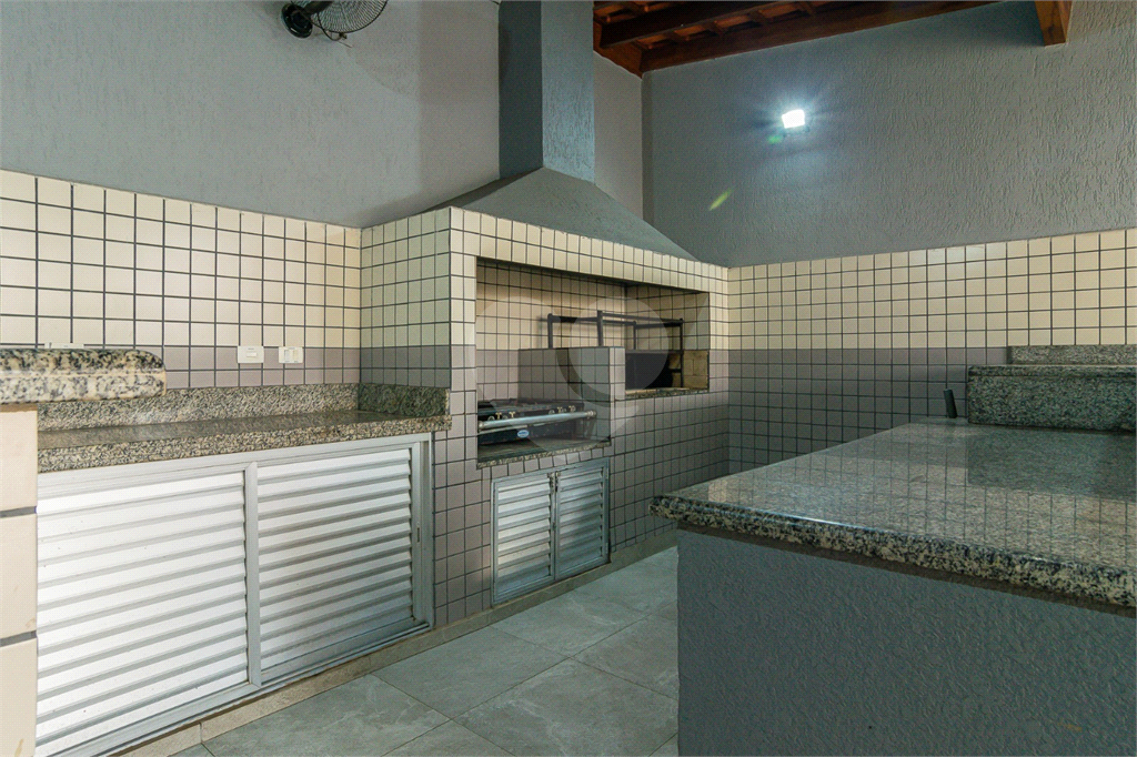 Imóvel de 123m² com sala de estar amplo 3 dormitórios, sendo 1 suíte, 2 vagas fixas de garagem Perdizes