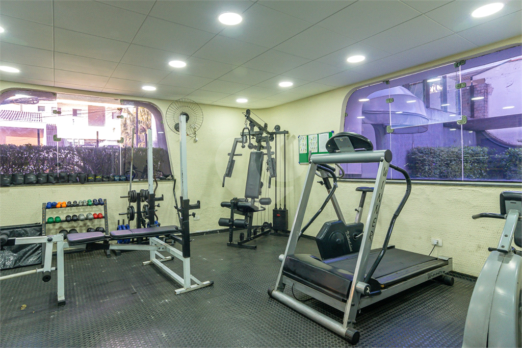 Imóvel de 123m² com sala de estar amplo 3 dormitórios, sendo 1 suíte, 2 vagas fixas de garagem Perdizes