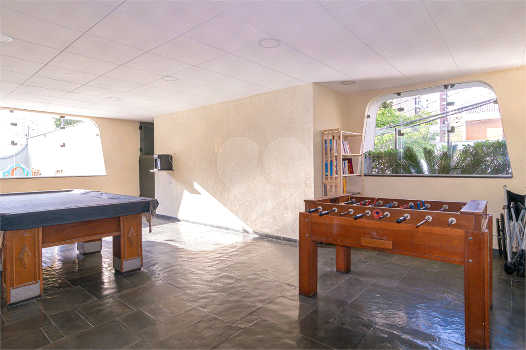 Imóvel de 123m² com sala de estar amplo 3 dormitórios, sendo 1 suíte, 2 vagas fixas de garagem Perdizes