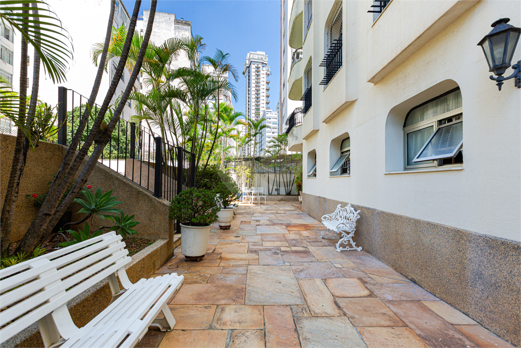 Apartamento 110m2 para Venda ou Locação em Higienópolis