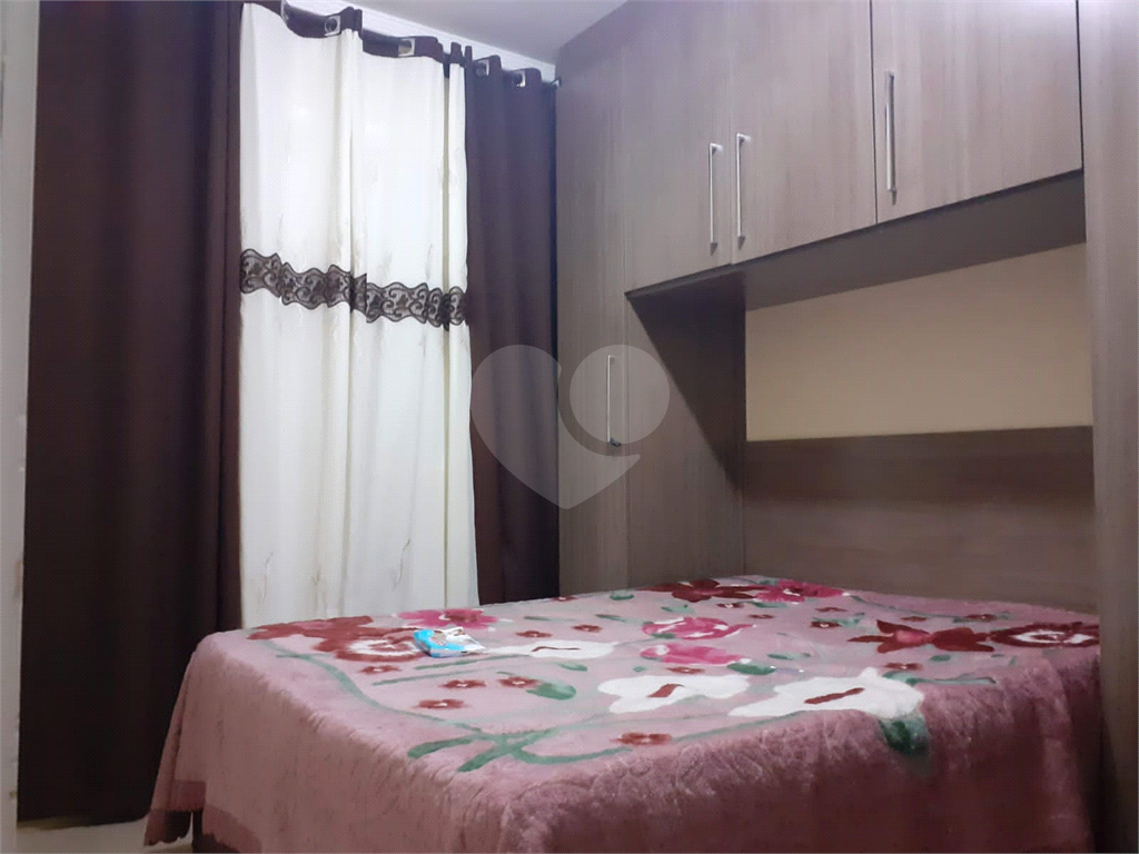 APARTAMENTO em SANTANA